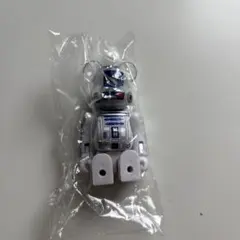 【新品未開封】BE@RBRICK 100％ スターウォーズ R2-D2 — image 1