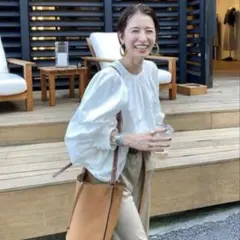 【大人気】CLANE SCOOP PUFF TOPS-White — image 1