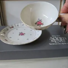Adam & Eve ティーカップ・ソーサーセット — image 1