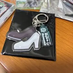 ウマ娘　メジロラモーヌ　勝負靴アクリルキーホルダー — image 1