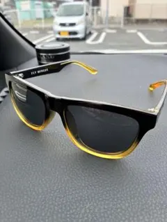 BLACK FLYS FLY MINGUS サングラス — image 1