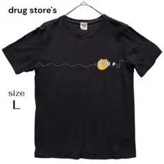 ドラッグストアーズ ブタさん コンセント プリント Tシャツ ブラック 黒 L — image 1