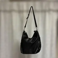 黒のショルダーバッグ & 抱えバッグ、外ポケット付きA 4 対応 — image 1