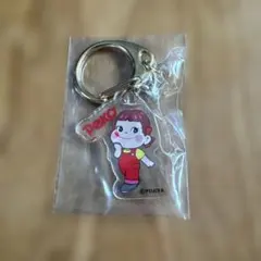新品未使用　不二家 ペコちゃん アクリルキーホルダー — image 1