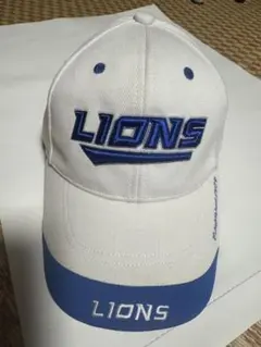 LIONS 刺繍ロゴキャップ ホワイト/ブルー — image 1