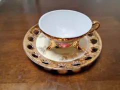 ティーカップ ソーサー 金彩 透かし彫り 貴族絵柄　食器 — image 1