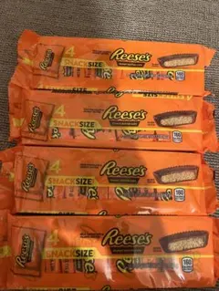 リーセスReese's Peanut Butter Cups 4袋 — image 1