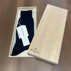 【桐箱入り】ide homme靴下　シルク　絹　鉄紺　LDN021 — image 1