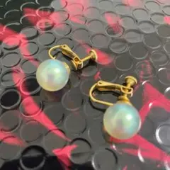 オーロラパール風イヤリング — image 1