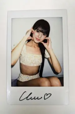八掛うみ 直筆サイン入りチェキ — image 1
