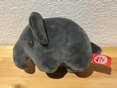 ドムドムハンバーガー タイトーくじ C賞 マスコット ぬいぐるみ　黒ゴマ — image 1