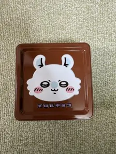 【新品未開封】ちいかわチロルチョコ缶　モモンガ 中身あり — image 1