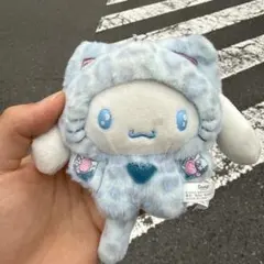 Sanrio シナモロール ヒョウ柄 マスコット ぬいぐるみ　ギャル猫 — image 1