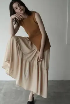 CLANE CURVE LINE TIERED SKIRT -定価￥22,000 — image 1