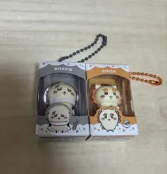 ちいかわ チョコボックス　ボックス入りフィギュアキーホルダー　らっこ　シーサ — image 1