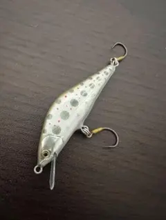 渓流用ハンドメイドミノー — image 1