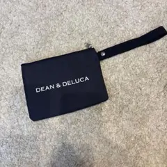 DEAN & DELUCAストラップ付きポーチ — image 1
