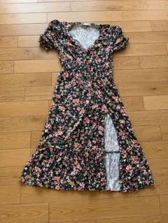日曜日まで限定値下げ！ZARA 花柄ロングワンピース — image 1