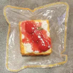 kikisquishy 純泥ぼやぼや Lサイズ いちごトースト — image 1