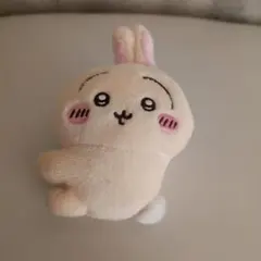 ちいかわ うさぎ クリップぬいぐるみ マスコット — image 1