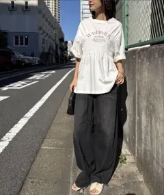 RANAN(ラナン) 多機能シャーリングプリントTシャツ 白 — image 1