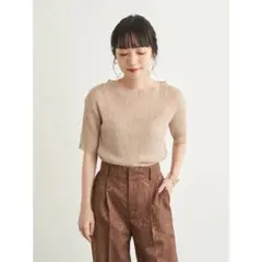 アースミュージック　ラメリブニットトップス ベージュ F 半袖 — image 1