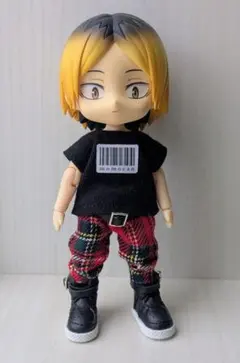 ●桃缶●no.359　ねんどろいどどーるサイズ　赤チェック　ベルト付き3点セット — image 1