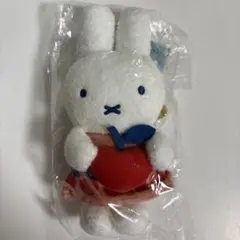 新品　ミッフィー MIFFY FRUITS マスコットキーチェーン　りんご — image 1