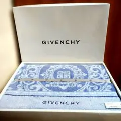 GIVENCHY 水色 青　バスタオル　　綿100% — image 1