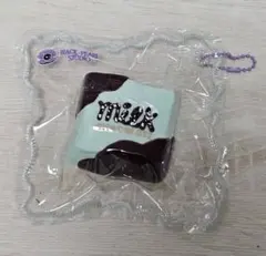 BLACK PEARL STUDIO milk ミントチョコ スクイーズ — image 1