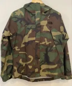 The North Face カモフラージュ マウンテンパーカー — image 1