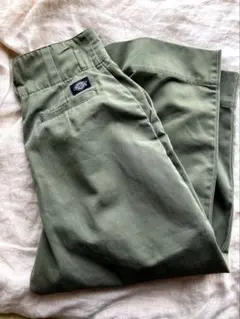 Dickies ワイドパンツ　オリーブグリーン　Lサイズ — image 1