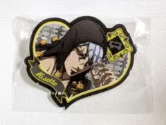 ジョジョ リゾット ハート型ラメアクリルバッジ — image 1