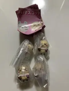 ちいかわ　たべものいっぱいマスコット3 ラッコ先生 — image 1