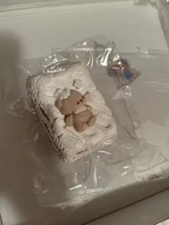 MOKK スクイーズ クマちゃんケーキ — image 1