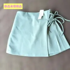 新品未使用　ミニスカートストレッチ素材　グレー — image 1