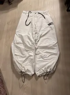 【NINETY NINETY】 ワイドパンツ ホワイト ドローコード付 — image 1