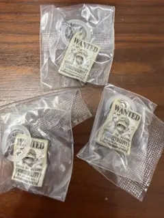 ワンピース ルフィ ガチャガチャ手配書 めじるしチャーム3個セット — image 1