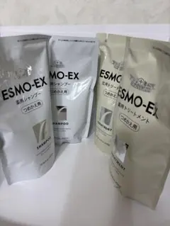 ドクターシーラボESMO-EXのシャンプー2点とトリートメント2点セットです — image 1