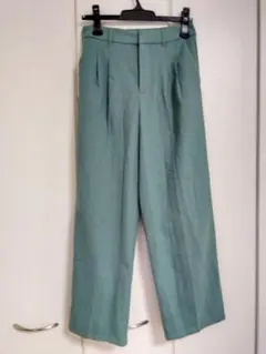 ワイドパンツearth　music＆ecologyボトムス パンツ無地 グリーン — image 1