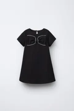 ZARA アップリケ付き　ワンピース　ブラック　98cm — image 1