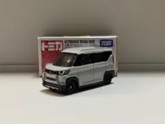 トミカ　三菱　デリカミニ　ベージュ — image 1