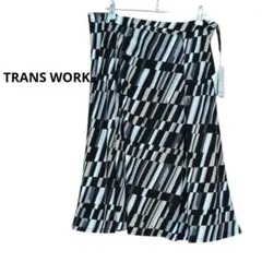 ​【未使用・タグ付】TRANS WORK トランスワーク 幾何学柄スカート 46 — image 1