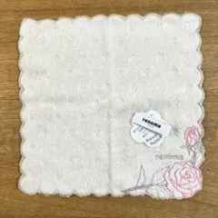 【新品未使用】renoma タオルハンカチ 花柄刺繍 ホワイト — image 1