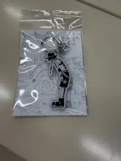 ジャンプショップ　神保町　JUMP ワンピース　エース　アクリルキーホルダー — image 1